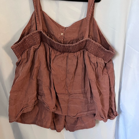 Old Navy Button Down Tank - Picture 3 of 3